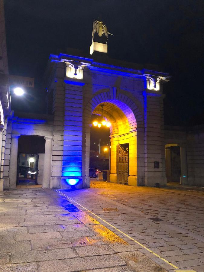 Mills Bakery Apartment At Royal William Yard Plymouth Exterior photo